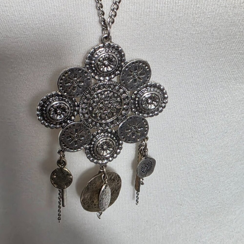 Chico's Etched Silvertone Medallion Pendant Necklace Mexican Inspired Boho - Picture 9 of 14
